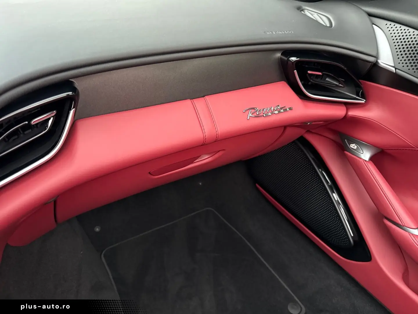 FERRARI Roma Spider  LED-Scheinwerfer 20 Zoll Felge