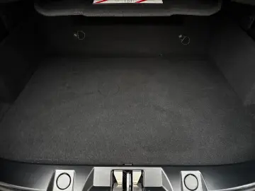 FERRARI Roma Spider  LED-Scheinwerfer 20 Zoll Felge
