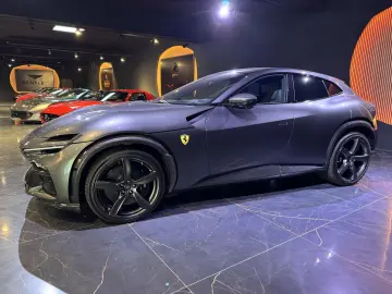 FERRARI Purosangue Carbon 1. Hand unfallfrei MwSt.