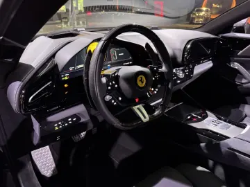 FERRARI Purosangue Carbon 1. Hand unfallfrei MwSt.