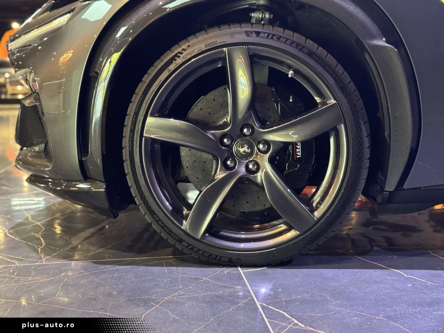 FERRARI Purosangue Carbon 1. Hand unfallfrei MwSt.