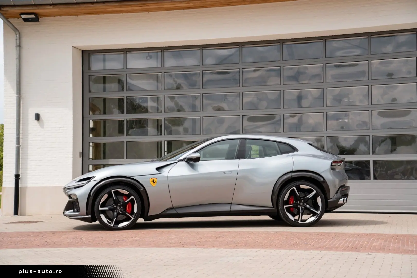 FERRARI Purosangue
