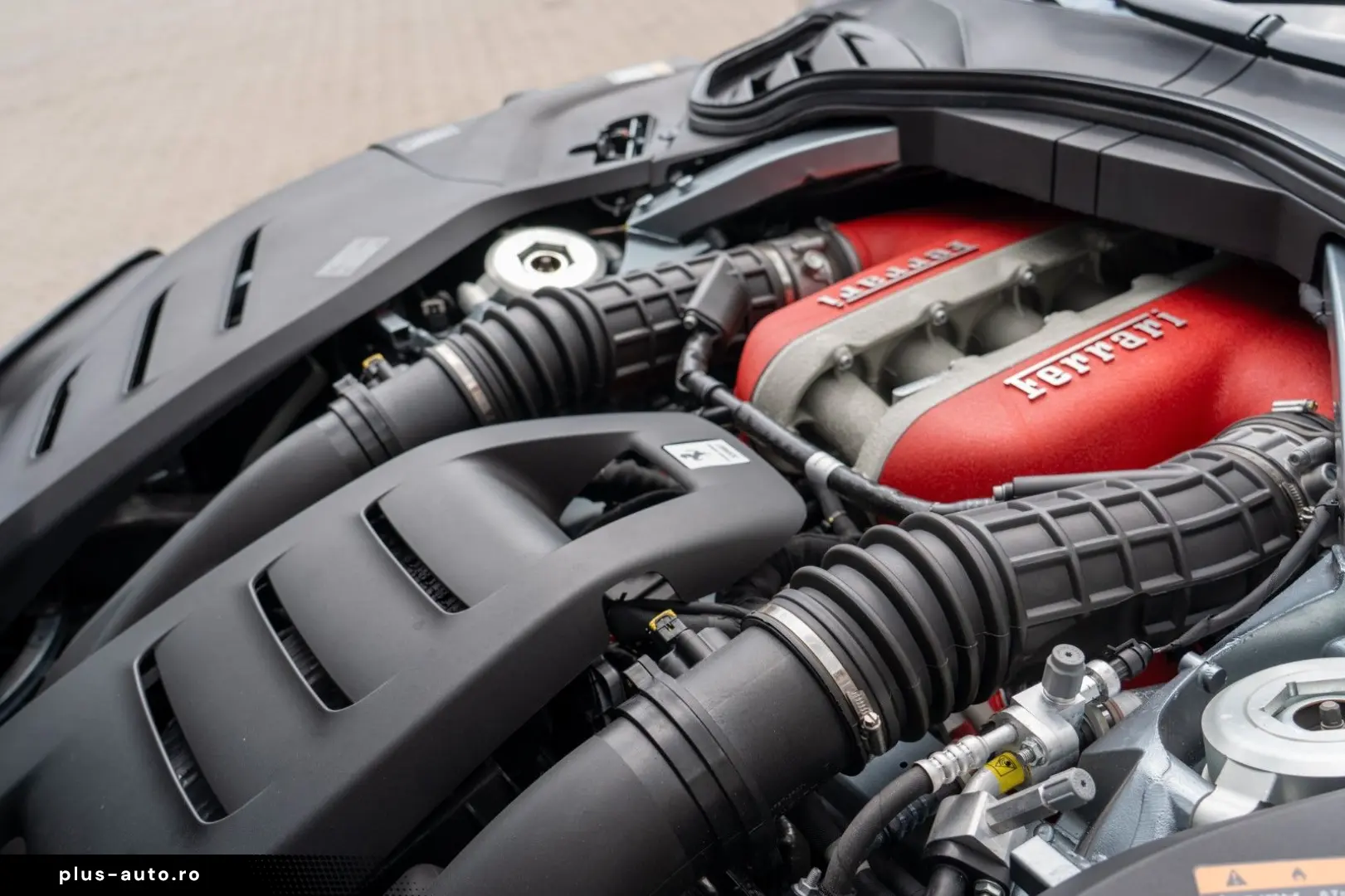 FERRARI Purosangue