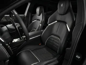 FERRARI Purosangue   Carbon   Panorama   Massage Seats