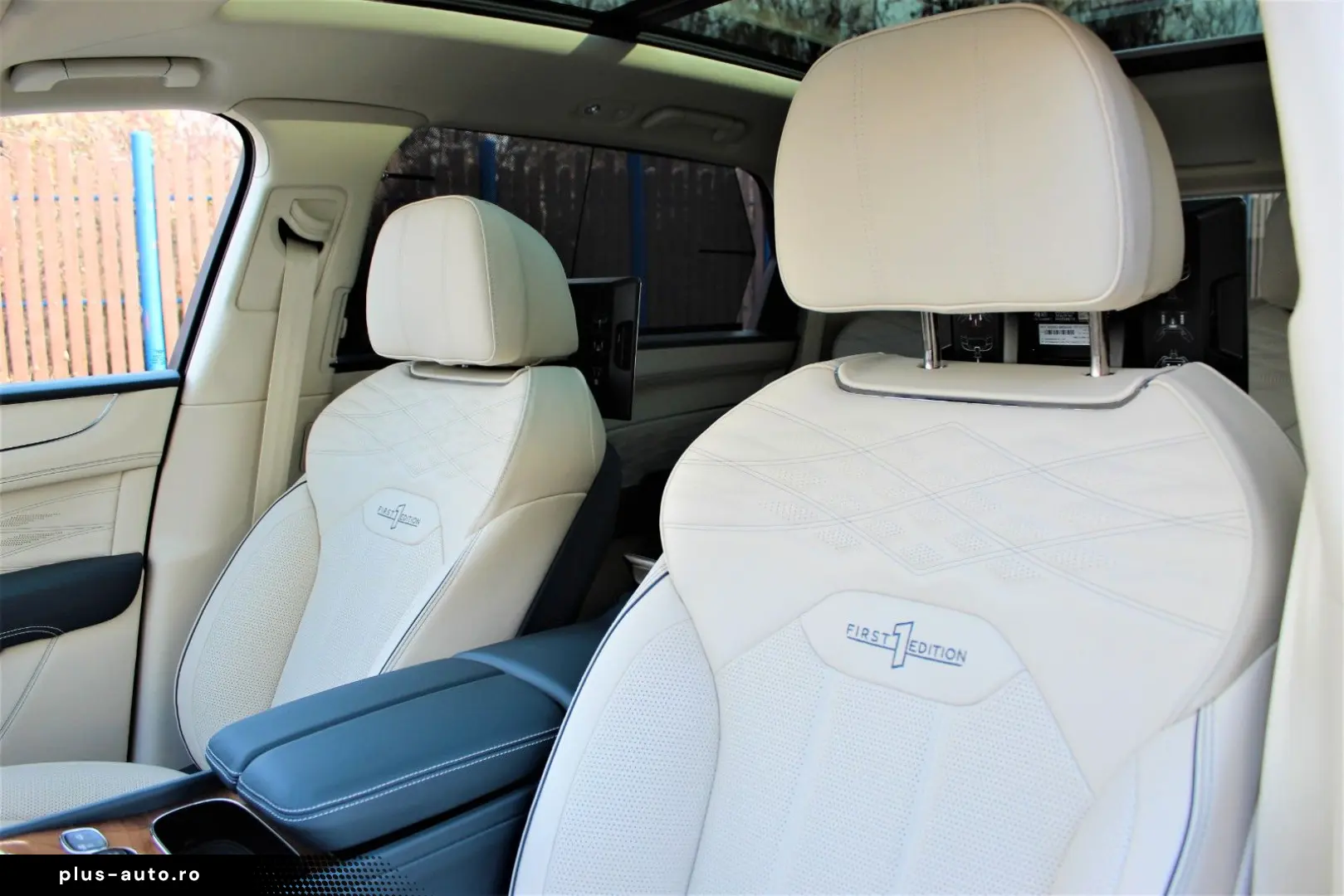 BENTLEY Bentayga 4.0 V8  EWB   AZURE   FIRST EDITION   N