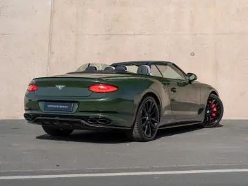 BENTLEY Continental GTC Carbon Package