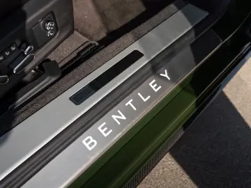 BENTLEY Continental GTC Carbon Package