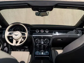 BENTLEY Continental GTC Carbon Package