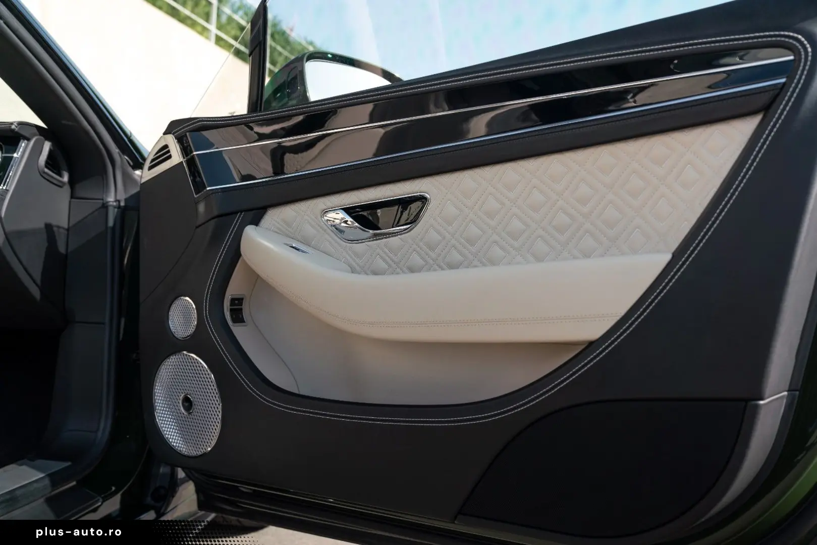 BENTLEY Continental GTC Carbon Package