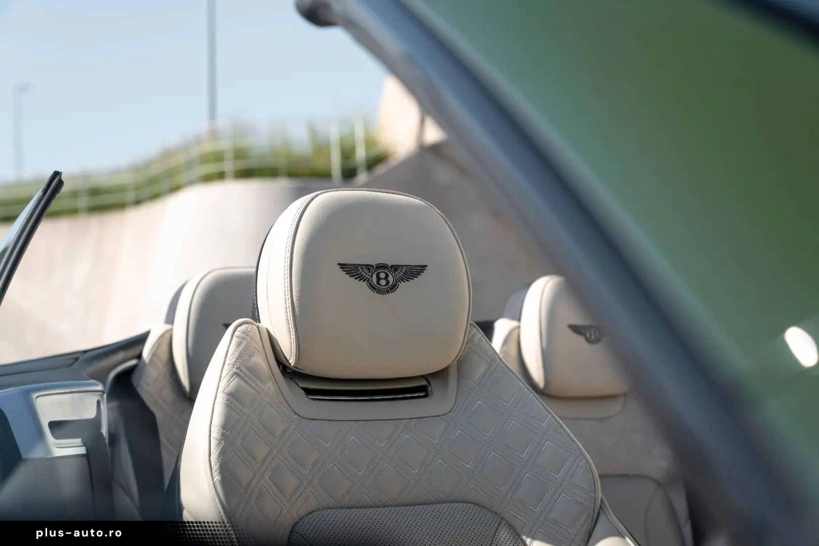 BENTLEY Continental GTC Carbon Package