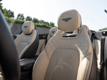 BENTLEY Continental GTC Carbon Package