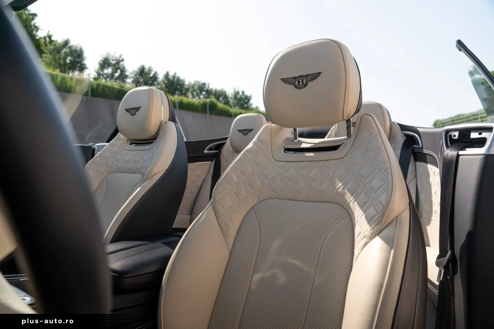 BENTLEY Continental GTC Carbon Package