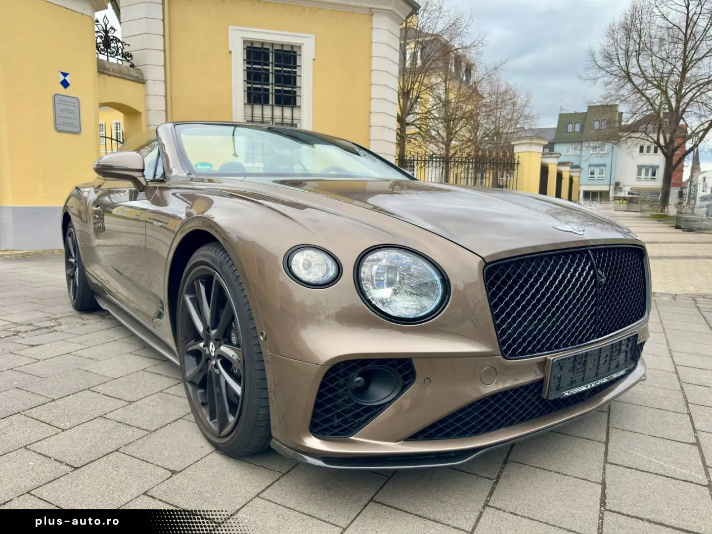 BENTLEY Continental GTC Azure   Traum mit nur 2.071 km
