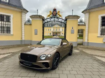 BENTLEY Continental GTC Azure   Traum mit nur 2.071 km