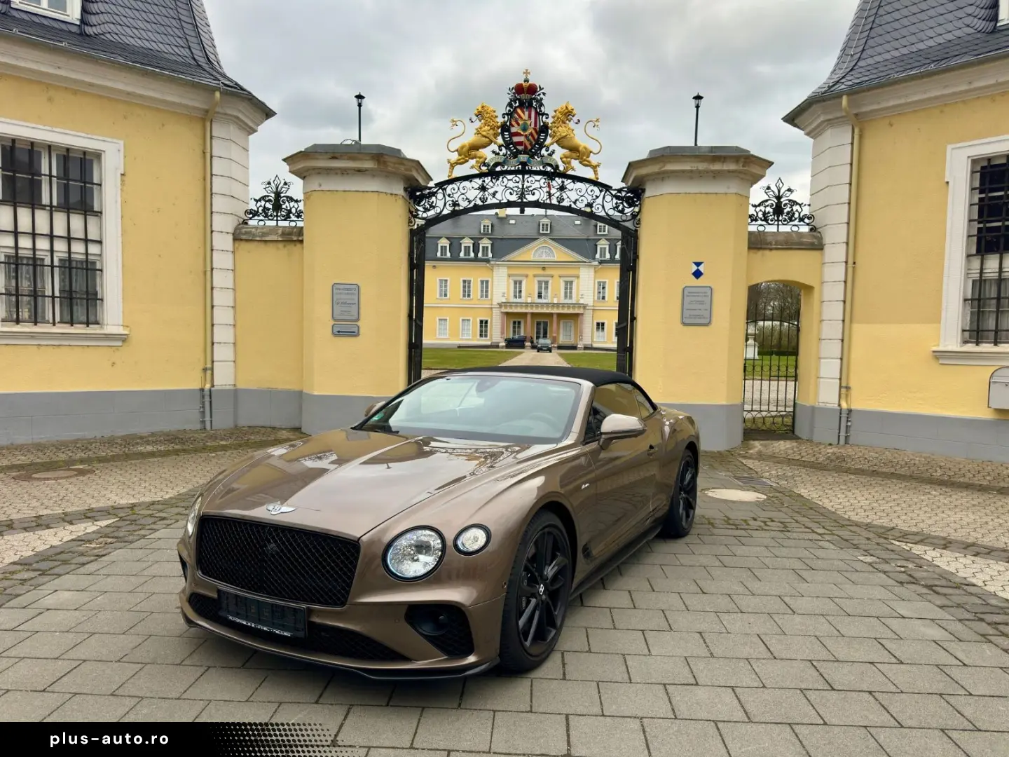BENTLEY Continental GTC Azure   Traum mit nur 2.071 km