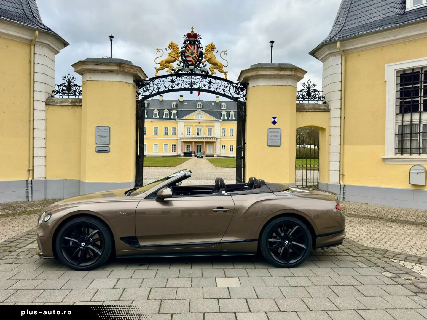 BENTLEY Continental GTC Azure   Traum mit nur 2.071 km