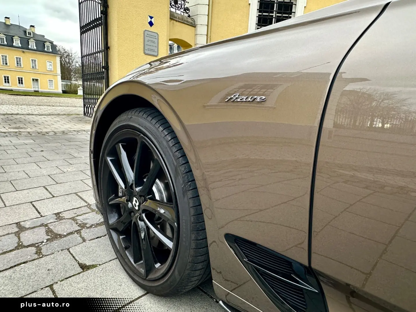 BENTLEY Continental GTC Azure   Traum mit nur 2.071 km