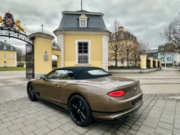 BENTLEY Continental GTC Azure   Traum mit nur 2.071 km