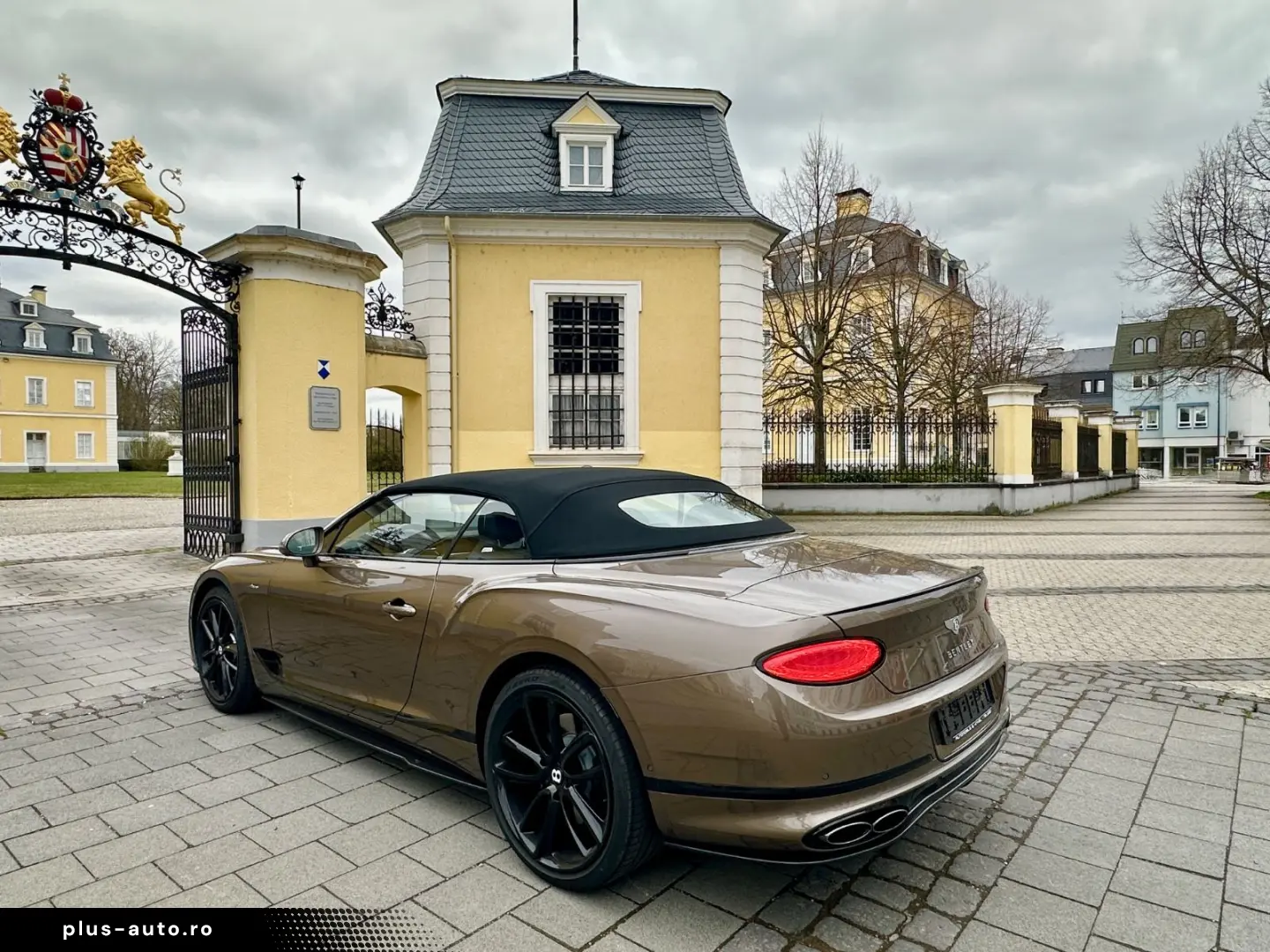 BENTLEY Continental GTC Azure   Traum mit nur 2.071 km