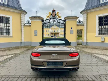 BENTLEY Continental GTC Azure   Traum mit nur 2.071 km