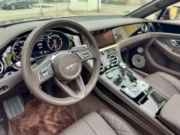 BENTLEY Continental GTC Azure   Traum mit nur 2.071 km