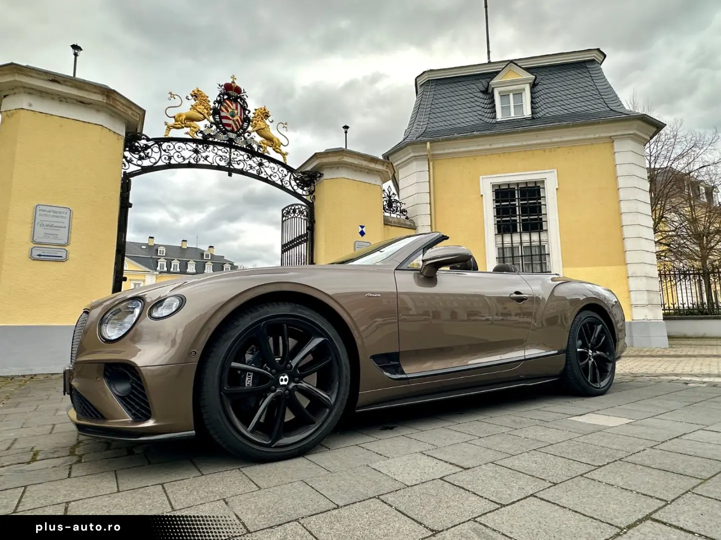 BENTLEY Continental GTC Azure   Traum mit nur 2.071 km