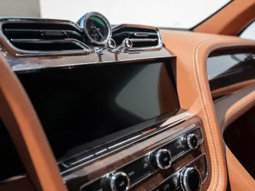 BENTLEY Bentayga EWB Azure First Edition