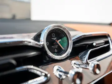 BENTLEY Bentayga EWB Azure First Edition