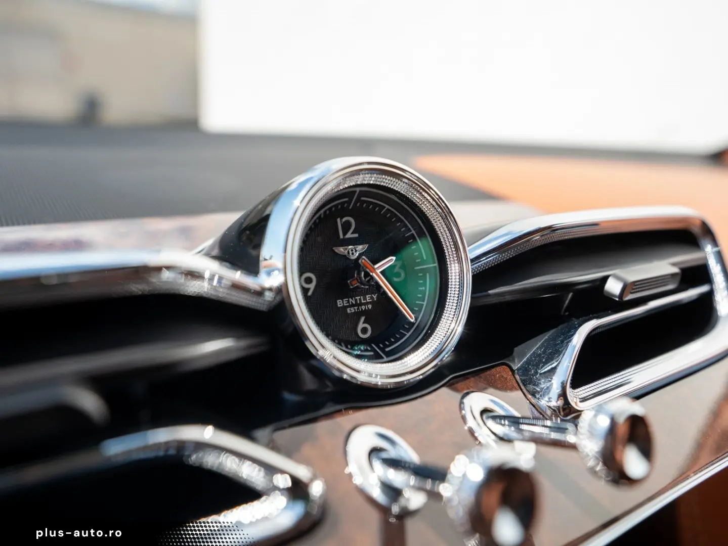 BENTLEY Bentayga EWB Azure First Edition