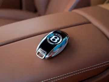 BENTLEY Bentayga EWB Azure First Edition