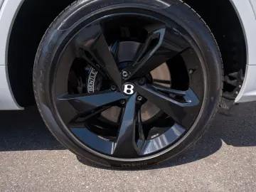 BENTLEY Bentayga EWB Azure First Edition