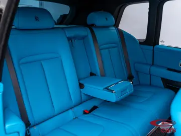 ROLLS ROYCE Cullinan Black Badge Series II 600CV