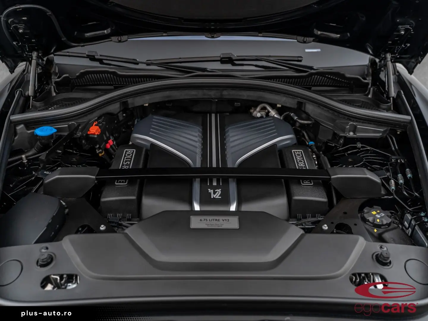 ROLLS ROYCE Cullinan Black Badge Series II 600CV