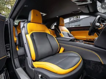 ROLLS ROYCE Spectre Bespoke Audio   Pinstripe