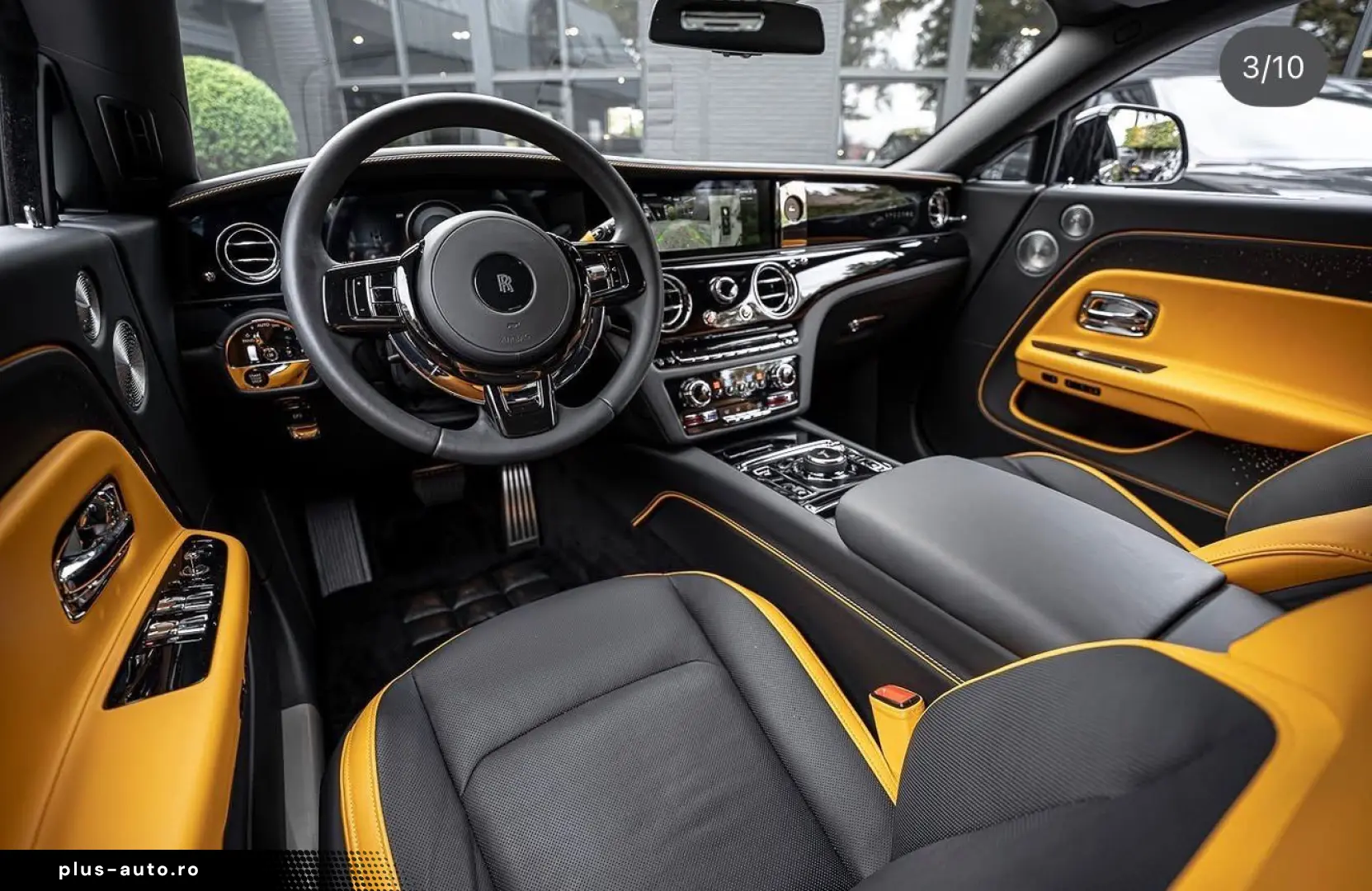 ROLLS ROYCE Spectre Bespoke Audio   Pinstripe