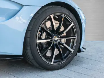 ASTON MARTIN V8 Vantage Roadster