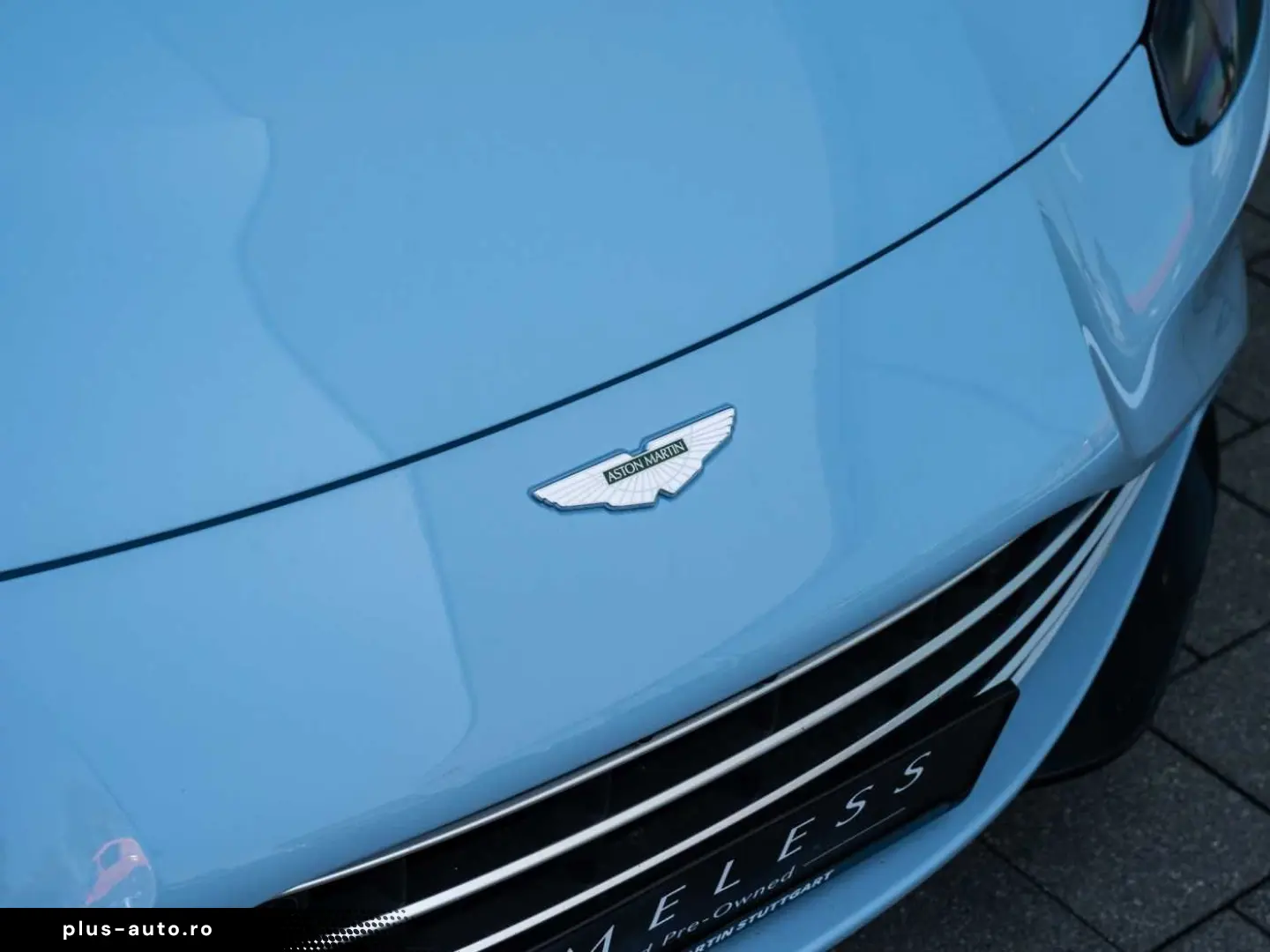 ASTON MARTIN V8 Vantage Roadster