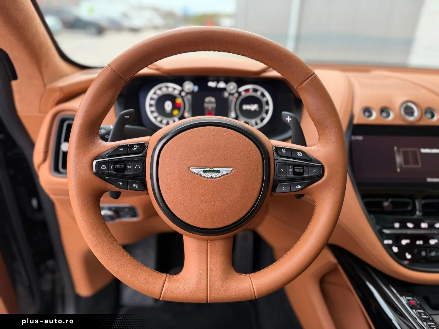 ASTON MARTIN DBX 4.0 V8