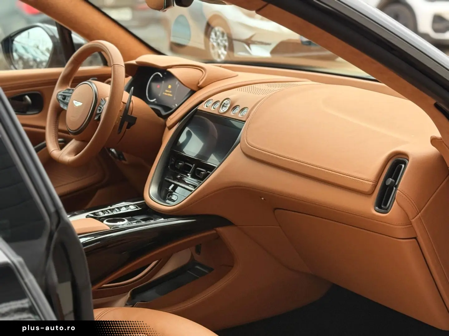 ASTON MARTIN DBX 4.0 V8