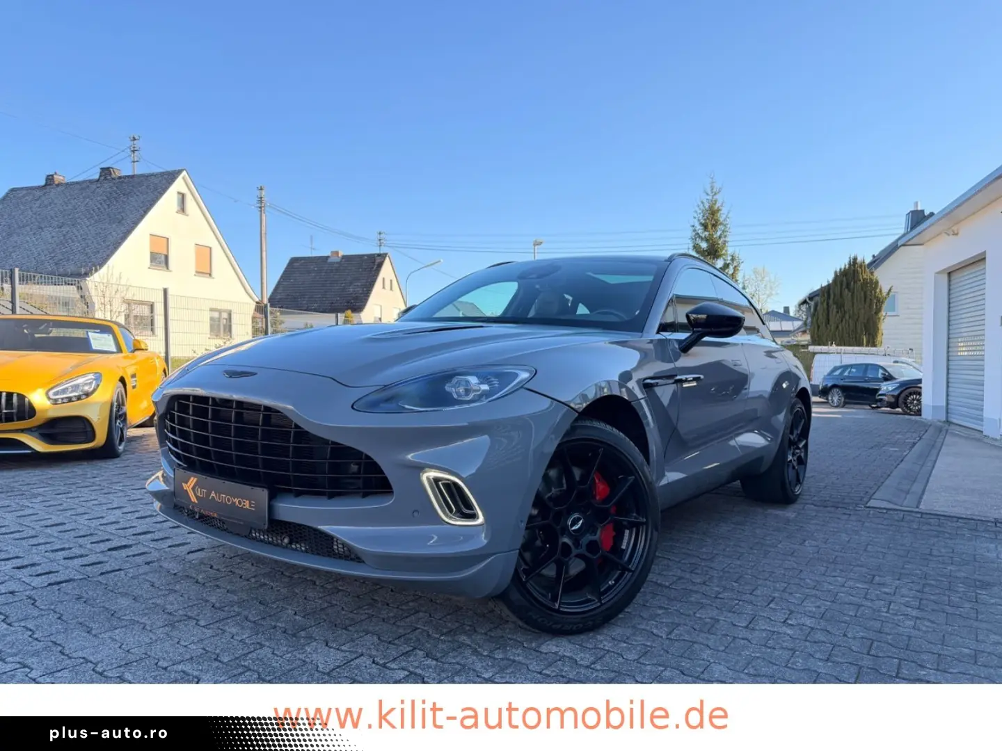 ASTON MARTIN DBX 4.0 V8  1.HD CARBON 22ZOLL PANO CHINA GREY