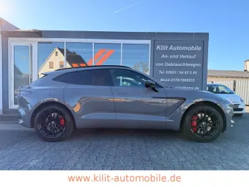 ASTON MARTIN DBX 4.0 V8  1.HD CARBON 22ZOLL PANO CHINA GREY