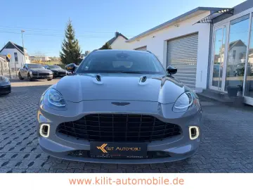 ASTON MARTIN DBX 4.0 V8  1.HD CARBON 22ZOLL PANO CHINA GREY