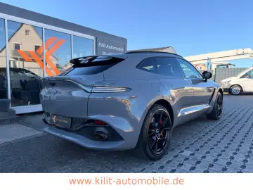 ASTON MARTIN DBX 4.0 V8  1.HD CARBON 22ZOLL PANO CHINA GREY
