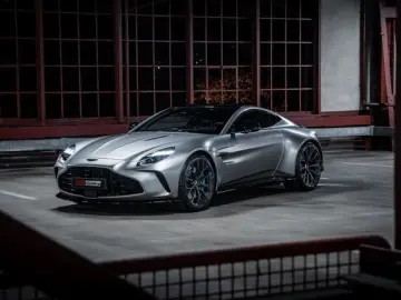 ASTON MARTIN V8 Vantage MY25 BOWERS&WILKINS SAMMLERFAHRZEUG