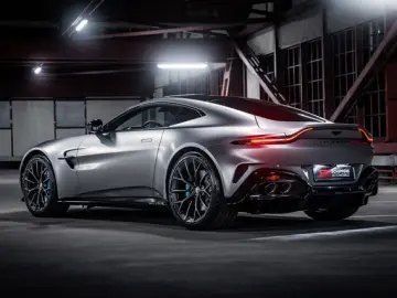 ASTON MARTIN V8 Vantage MY25 BOWERS&WILKINS SAMMLERFAHRZEUG