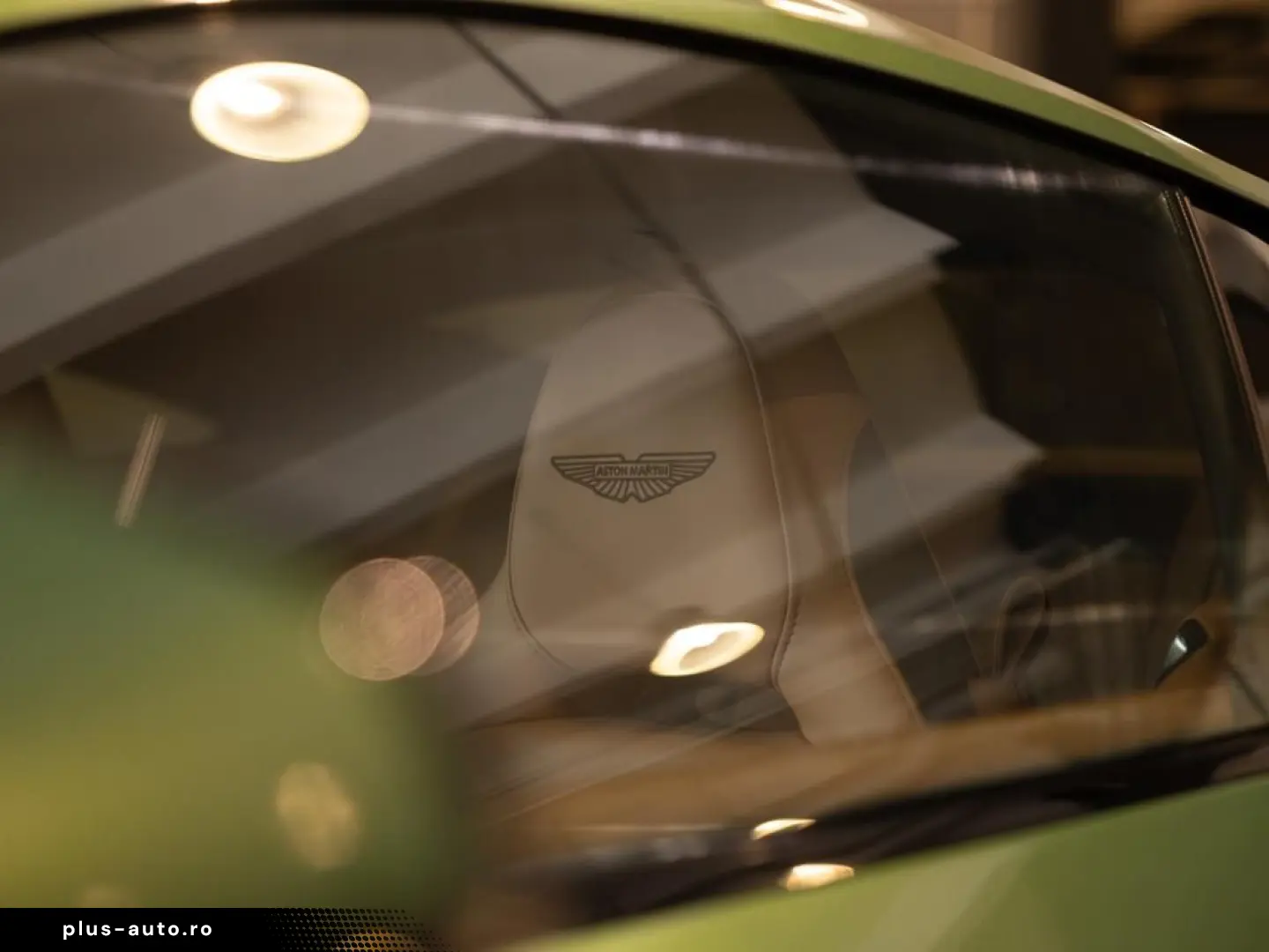 ASTON MARTIN DB12 Coupe Aston Martin Hamburg