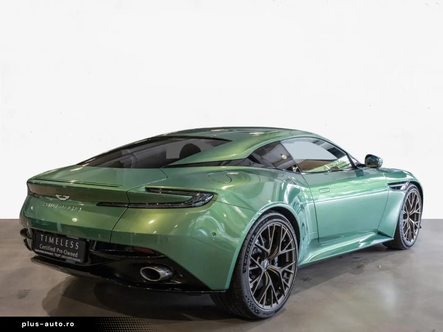ASTON MARTIN DB12 Coupe Aston Martin Hamburg