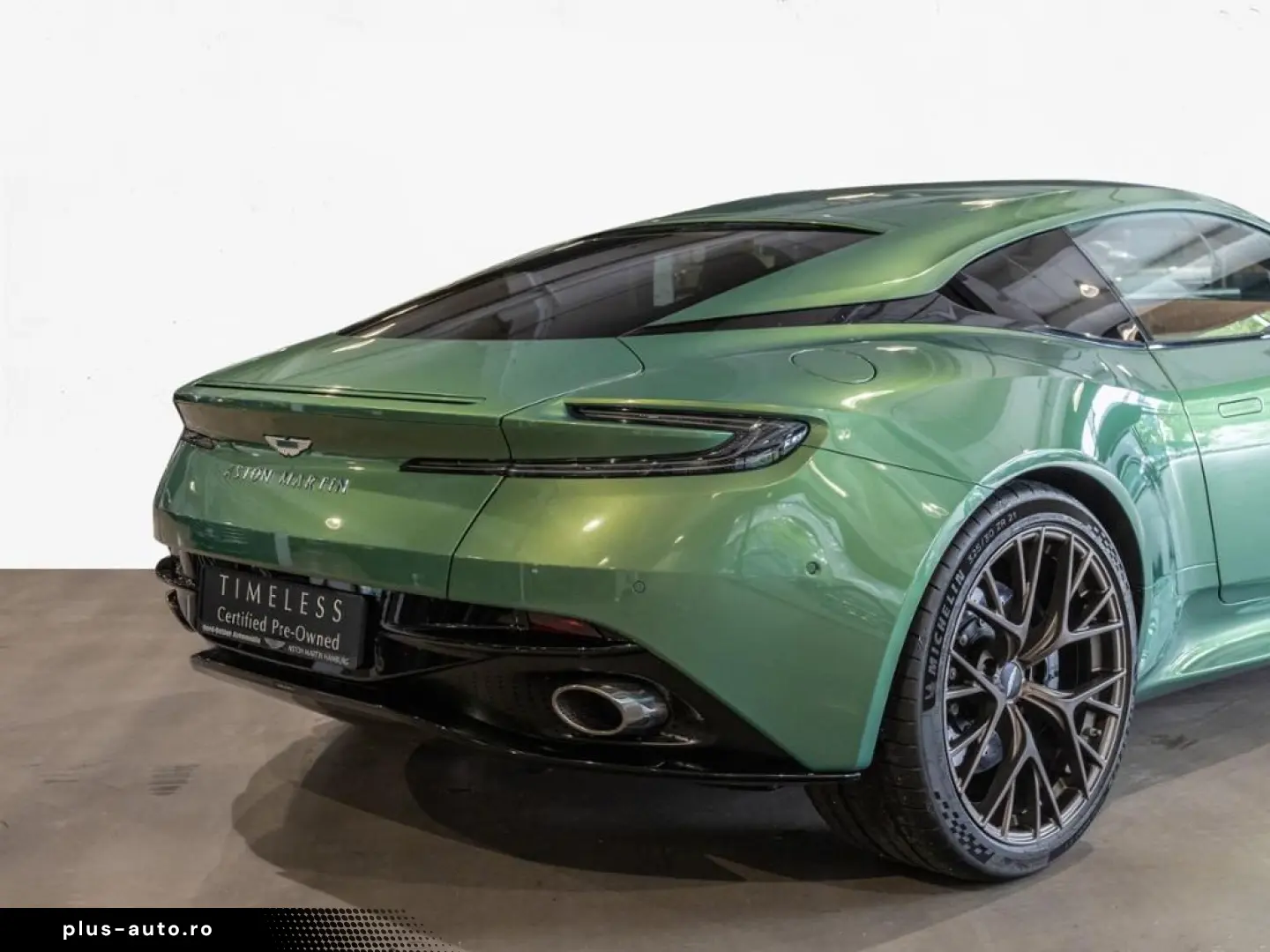 ASTON MARTIN DB12 Coupe Aston Martin Hamburg