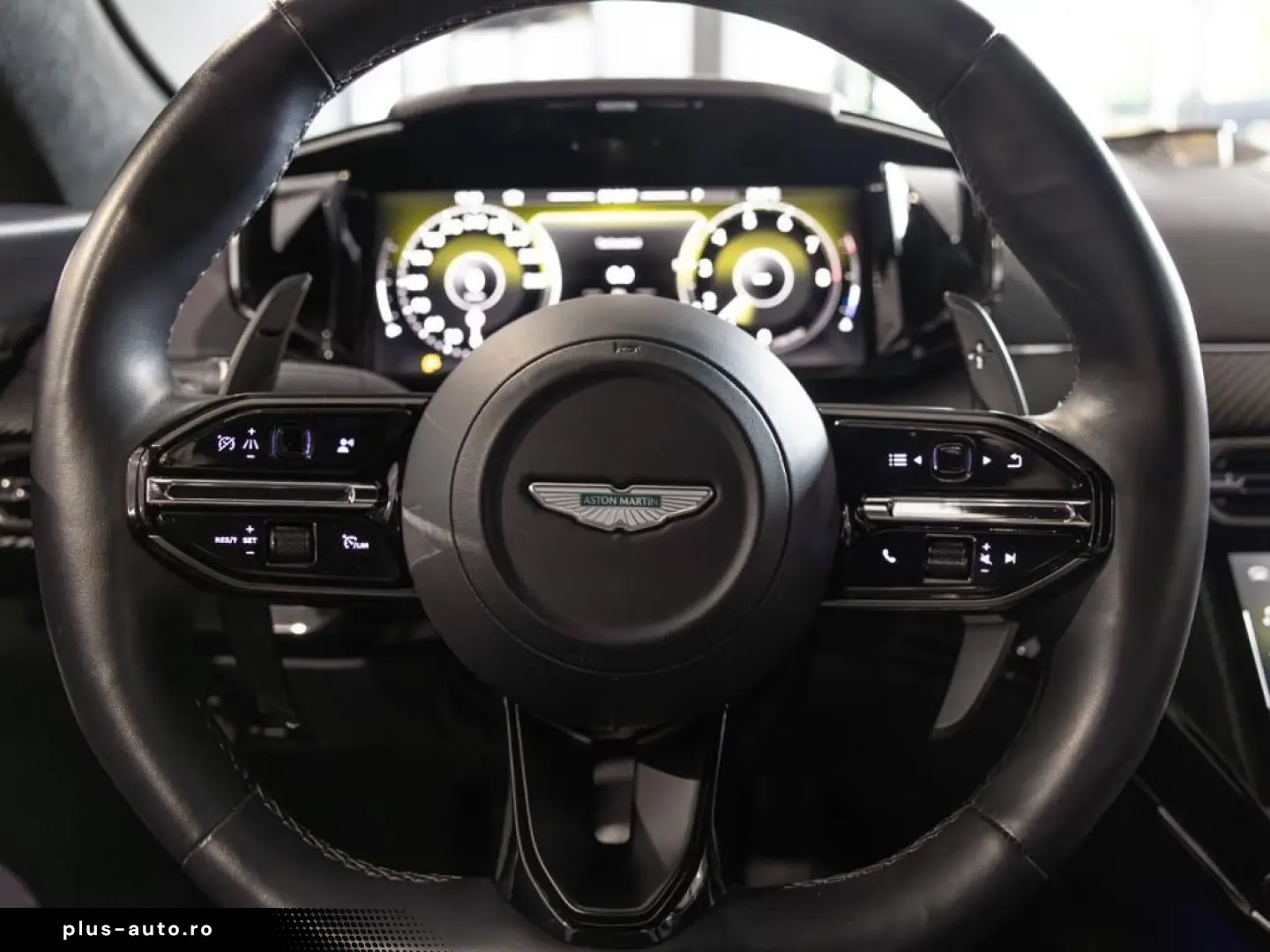 ASTON MARTIN V8 Vantage Coupe Aston Martin Hamburg