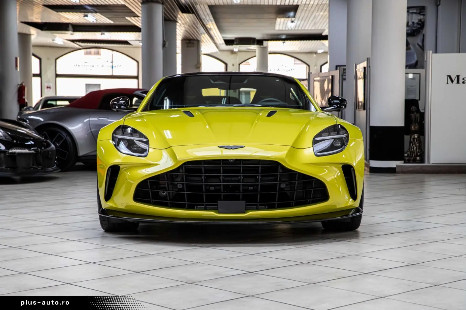 ASTON MARTIN V8 Vantage - SPECIAL PAINT BLACK PACK 21  360